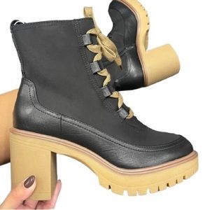 Women's Glenda Hiking Boots - Universal Thread™